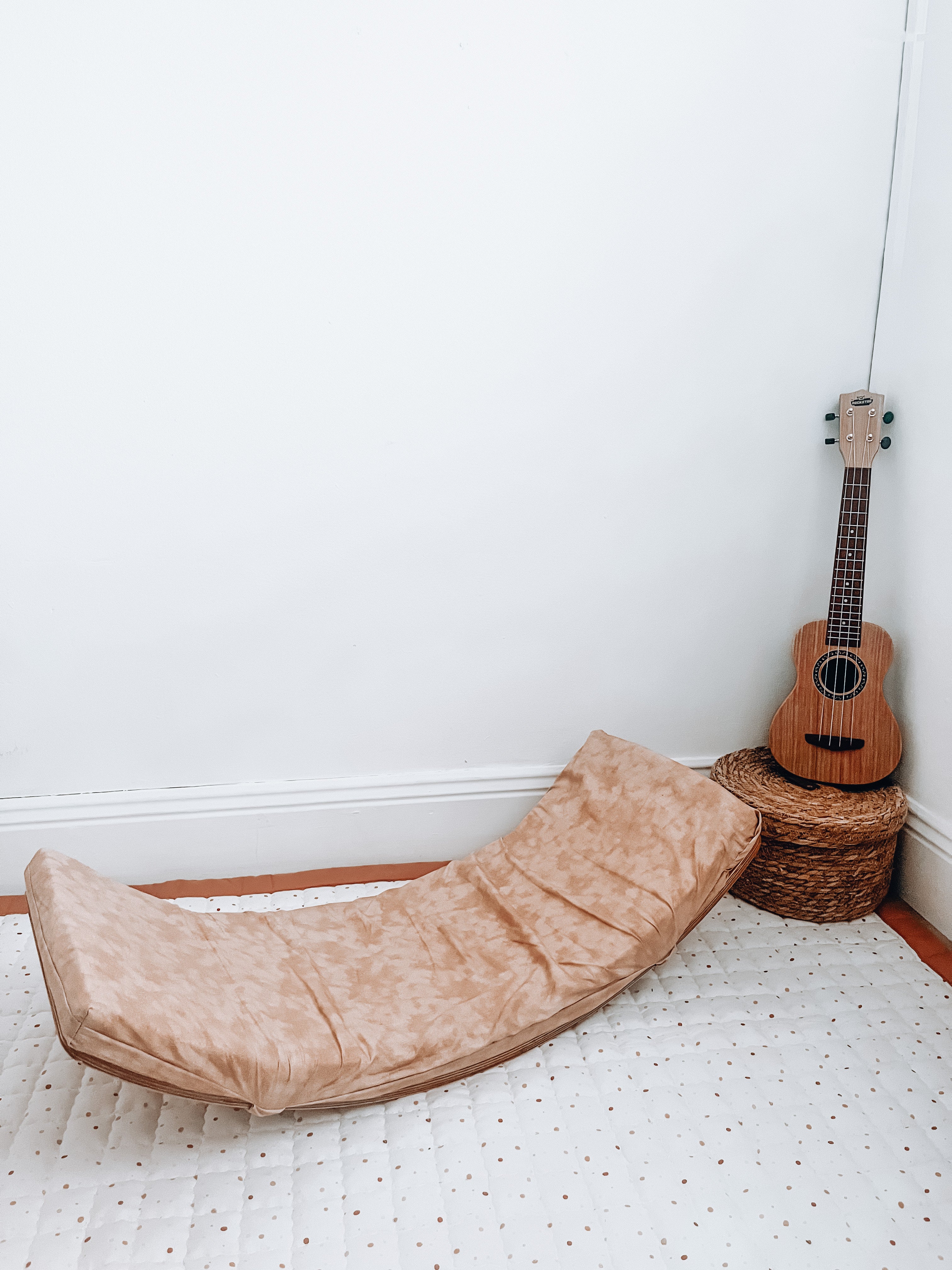 Balancing Act Lounger